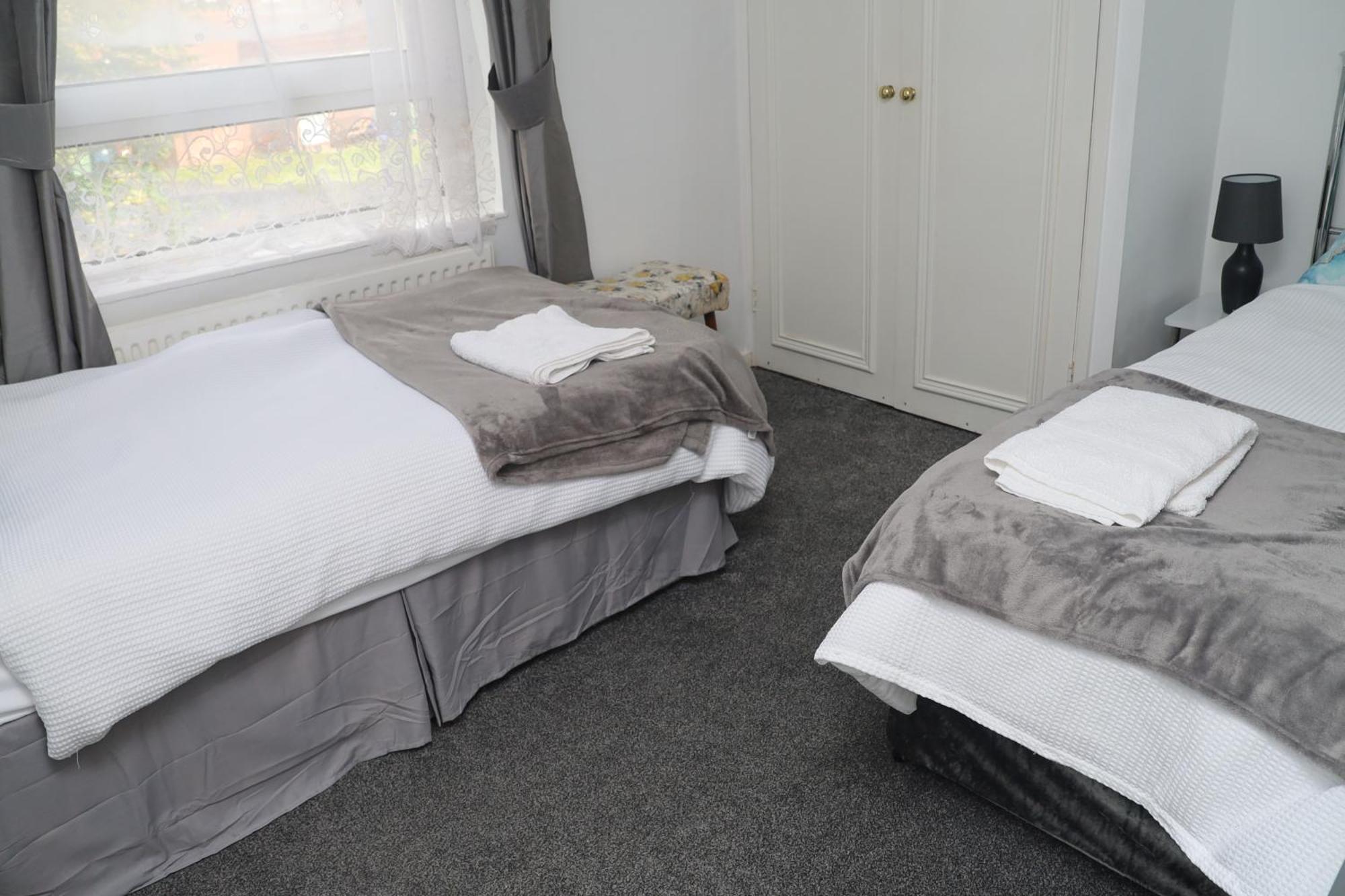 Superb 3 Bedroom Flat In Stafford Dış mekan fotoğraf