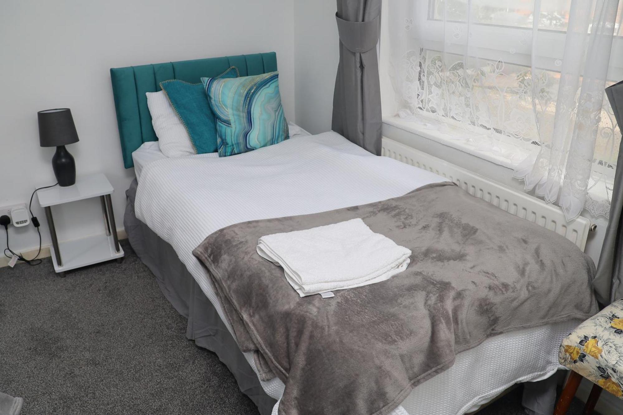 Superb 3 Bedroom Flat In Stafford Dış mekan fotoğraf