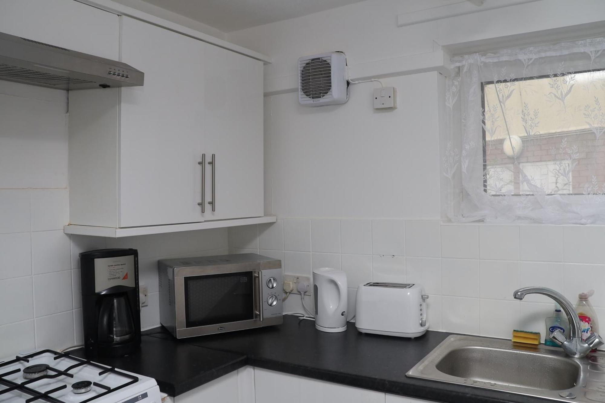 Superb 3 Bedroom Flat In Stafford Dış mekan fotoğraf